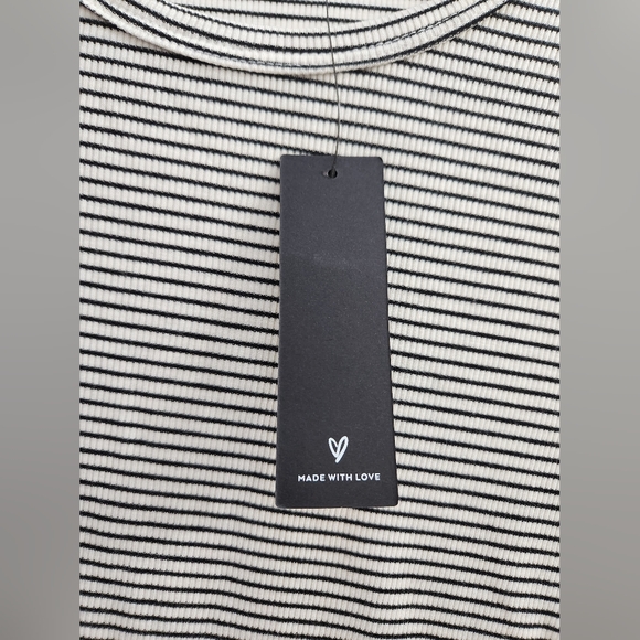 Lulu's Black & White Striped Tee - Picture 3 of 8